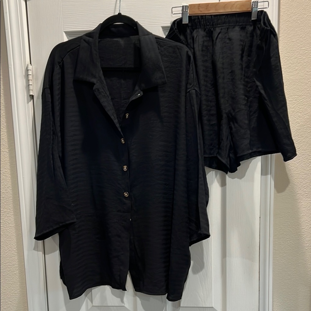 Elegant Black Women's Top and Shorts Set